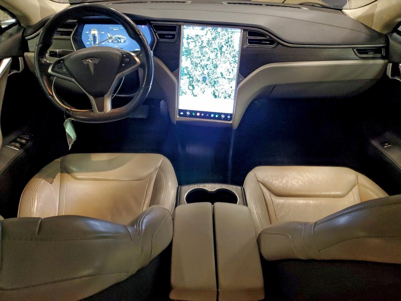 Tesla Model S Image 4