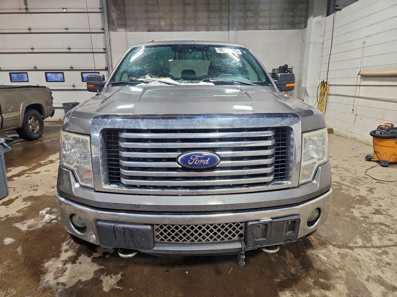 Ford F-150 Super Cab Image 12