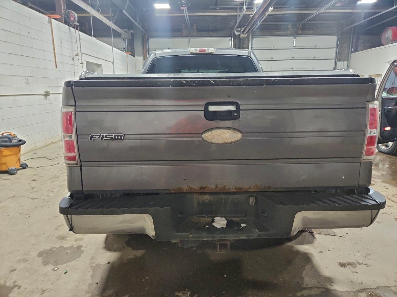 Ford F-150 Super Cab Image 3