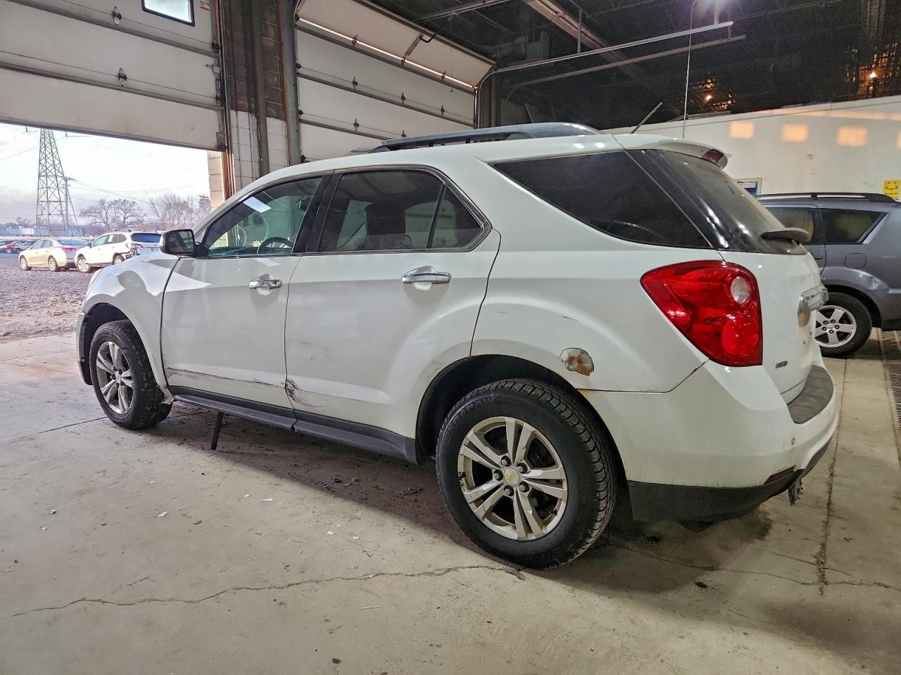 Chevrolet Equinox Ltz Image 2