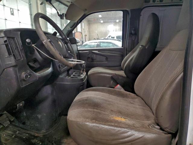 Chevrolet Express Image 5