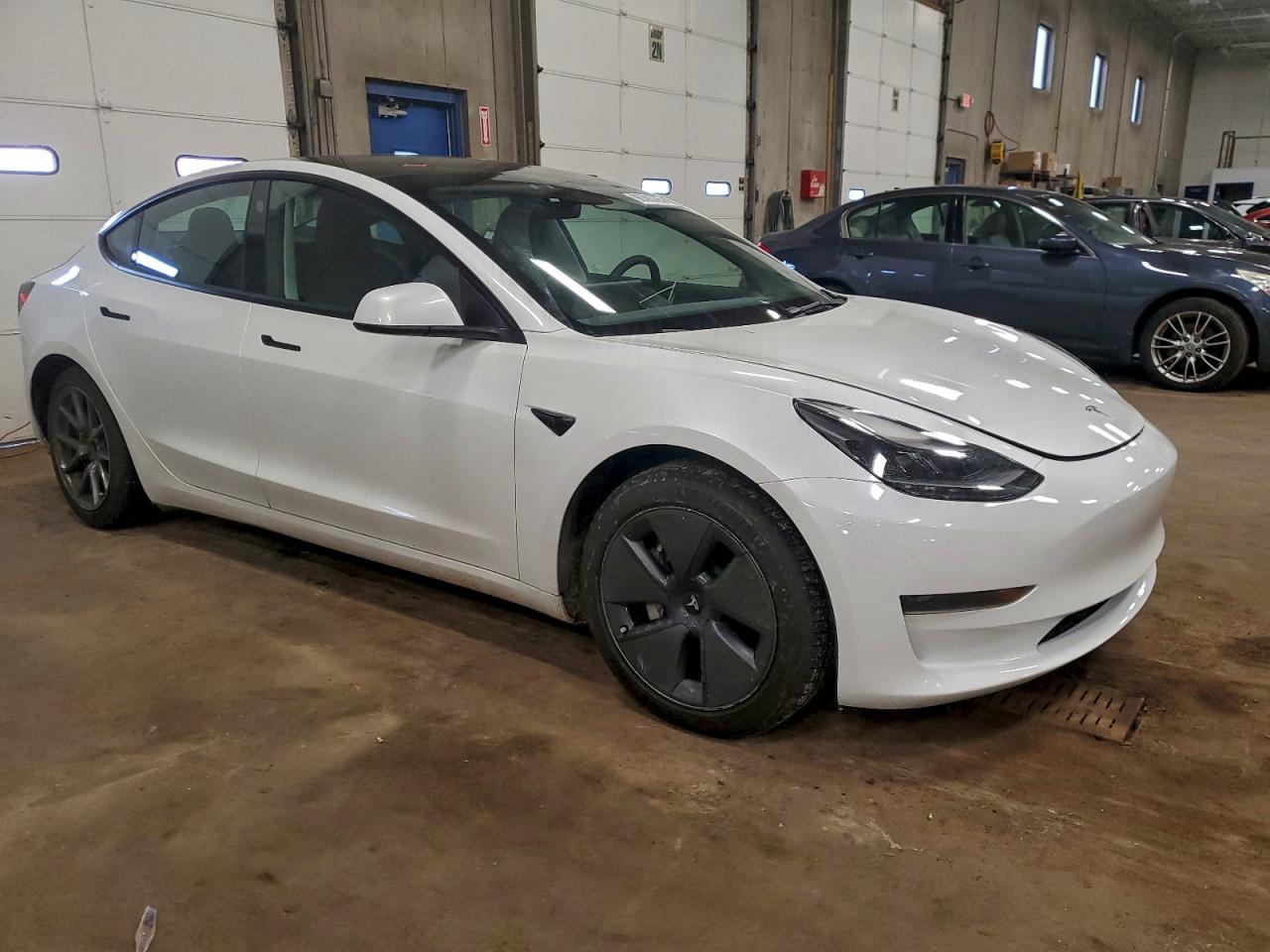 Tesla Model 3 Image 8