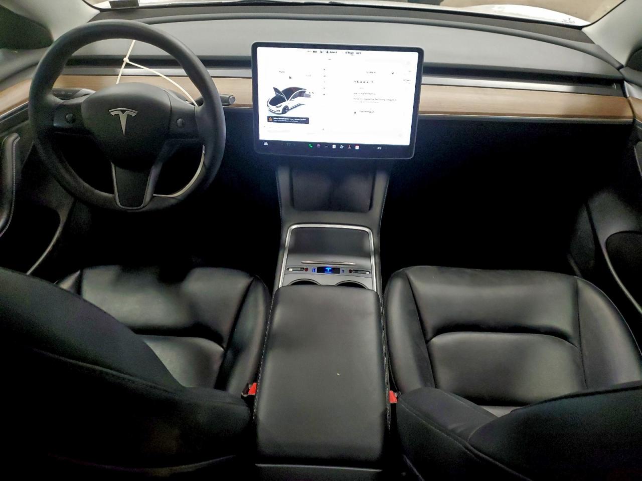 Tesla Model 3 Image 10