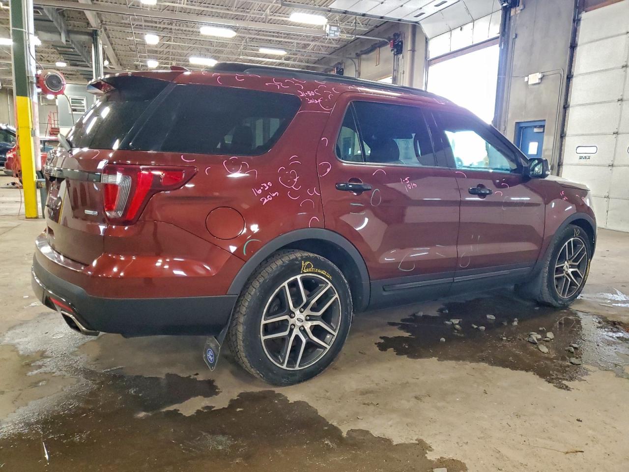 Ford Explorer Sport Image 10