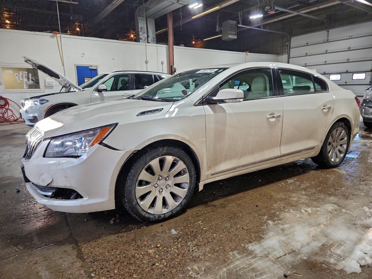 Buick LaCrosse Premium Image 1