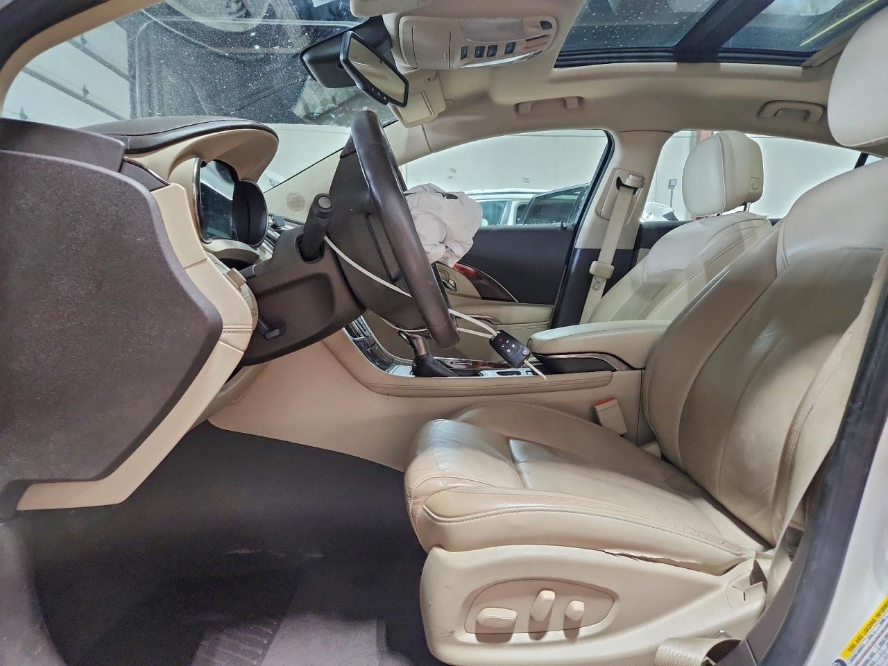 Buick LaCrosse Premium Image 5