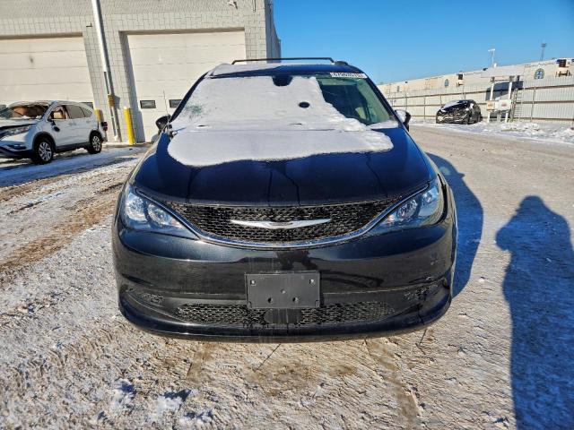 Chrysler Minivan Lxi Image 2