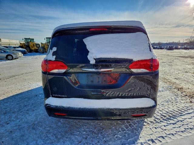 Chrysler Minivan Lxi Image 7