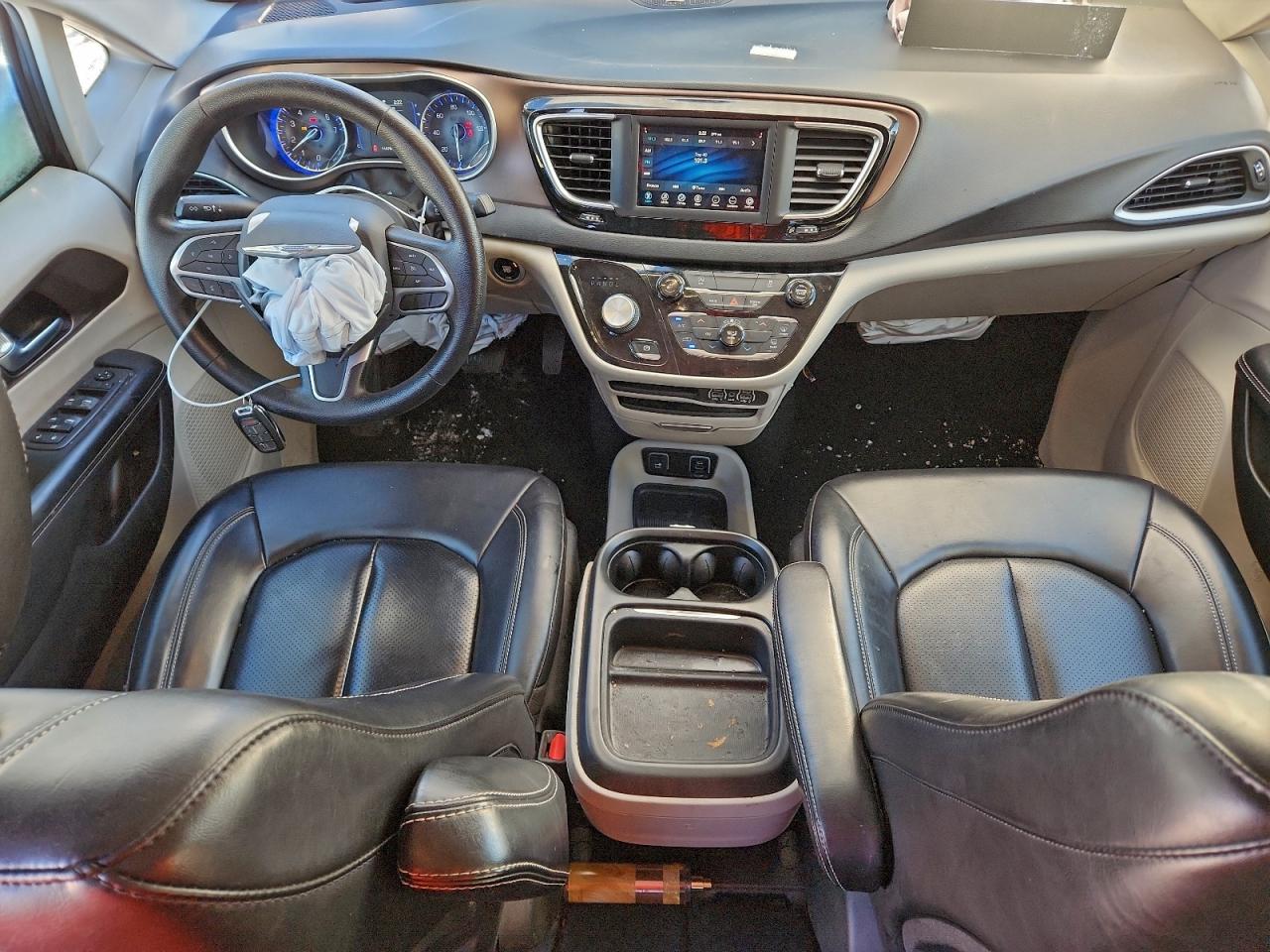 Chrysler Minivan Lxi Image 6