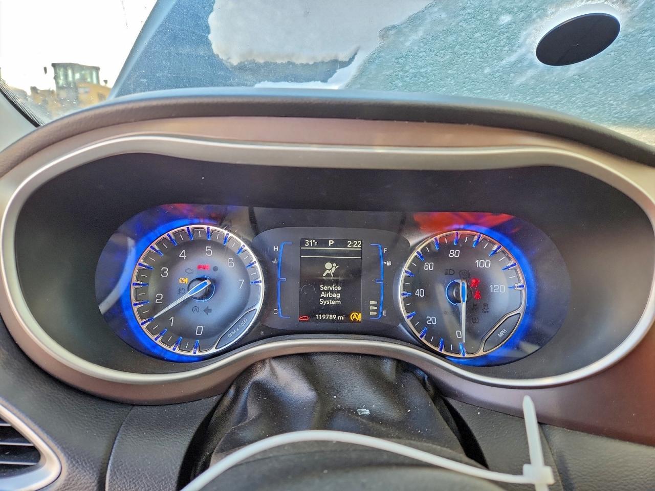 Chrysler Minivan Lxi Image 9