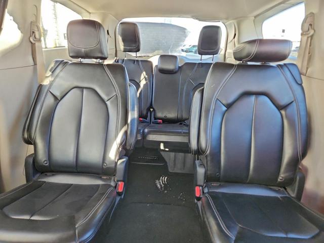 Chrysler Minivan Lxi Image 4