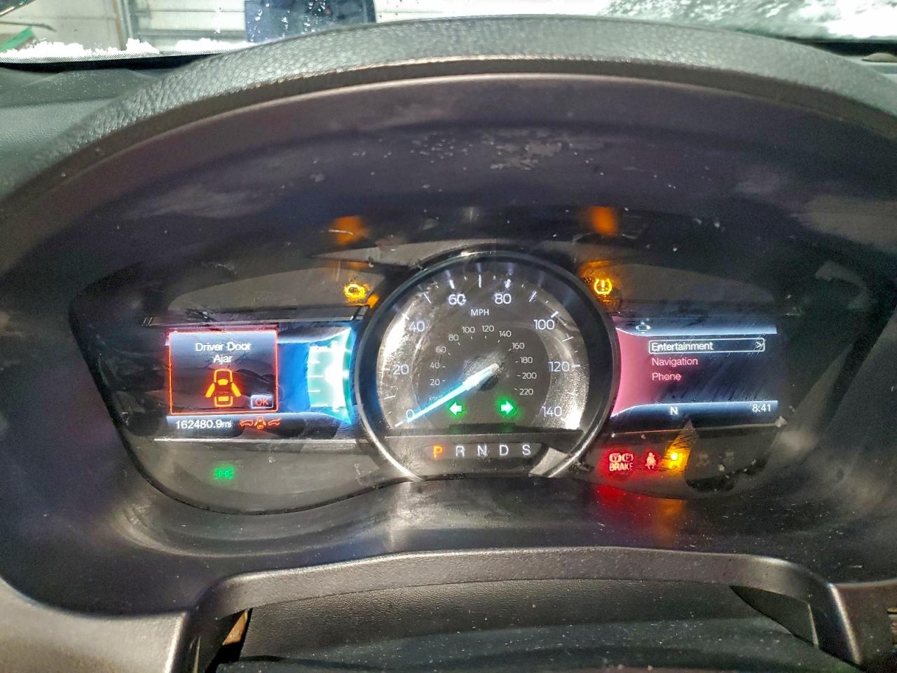 Ford Explorer Sport Image 9