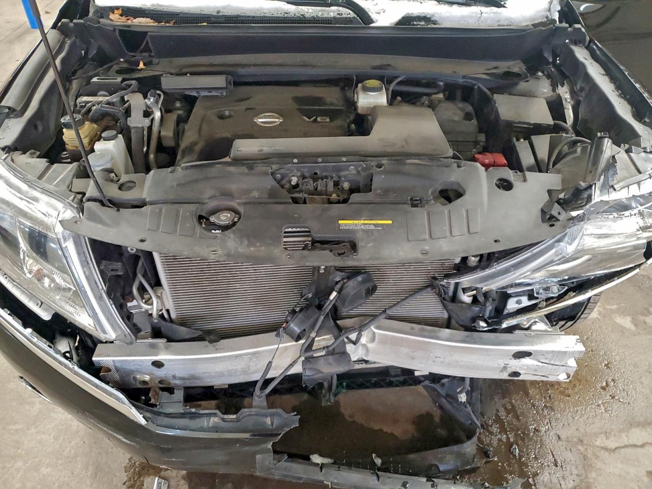 Nissan Pathfinder S Image 10