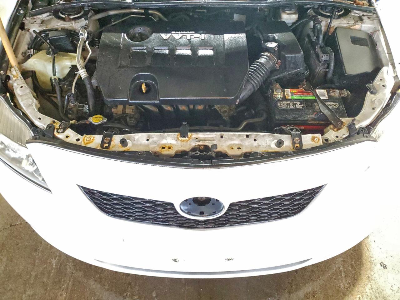 Toyota Corolla Base Image 7