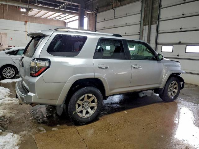 Toyota 4Runner Sr5/sr5 Premium Image 3