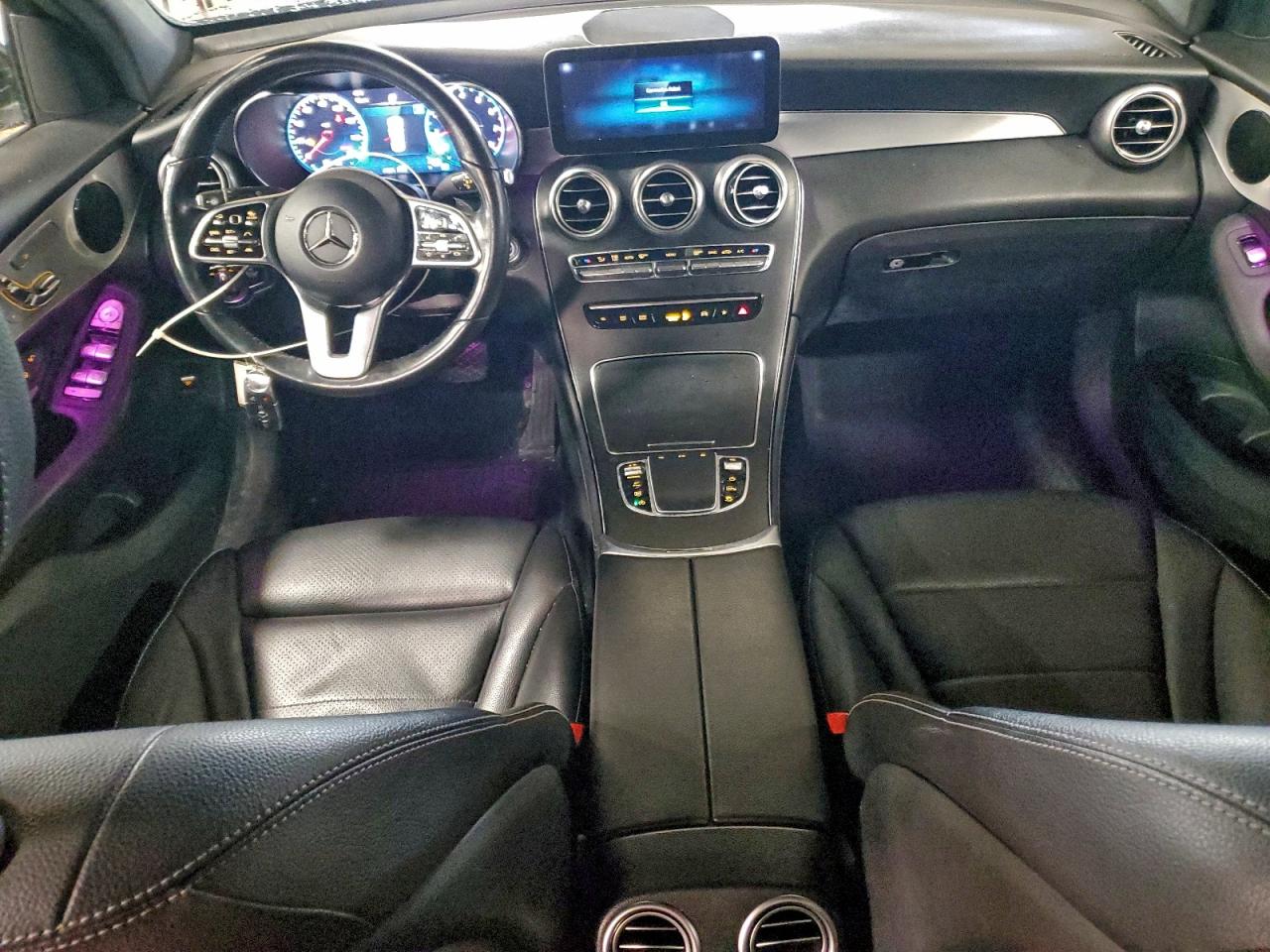 Mercedes-Benz GLC 300 4matic Image 11