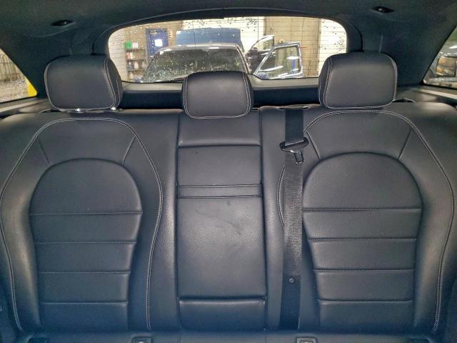 Mercedes-Benz GLC 300 4matic Image 13