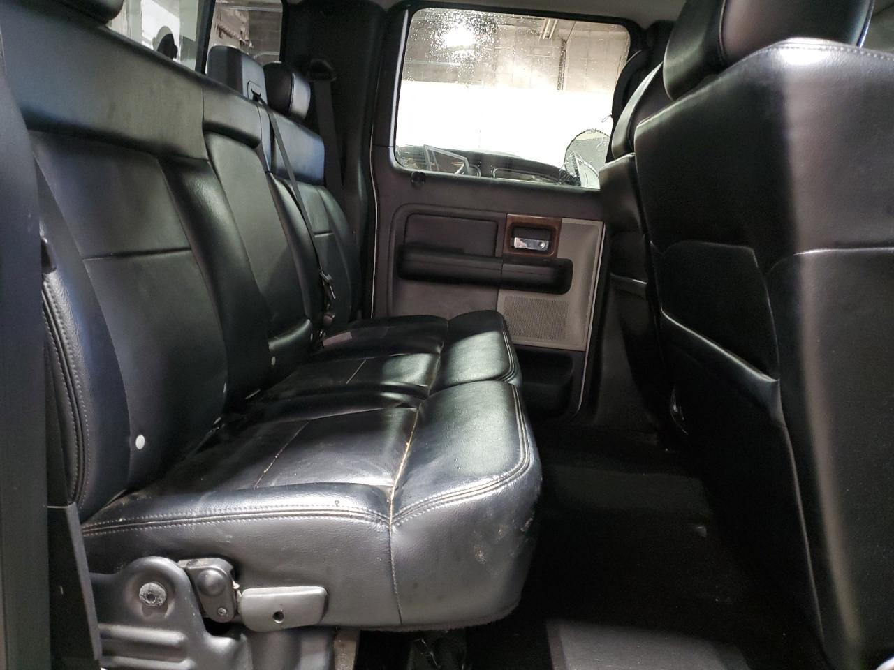 Ford F-150 Supercrew Image 10