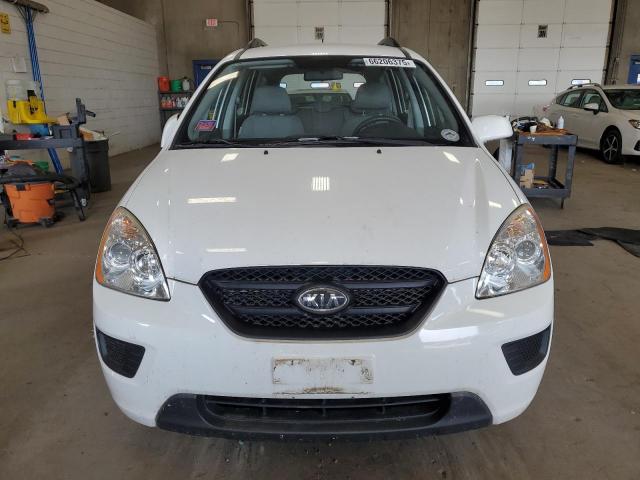 Kia Rondo Base Image 3