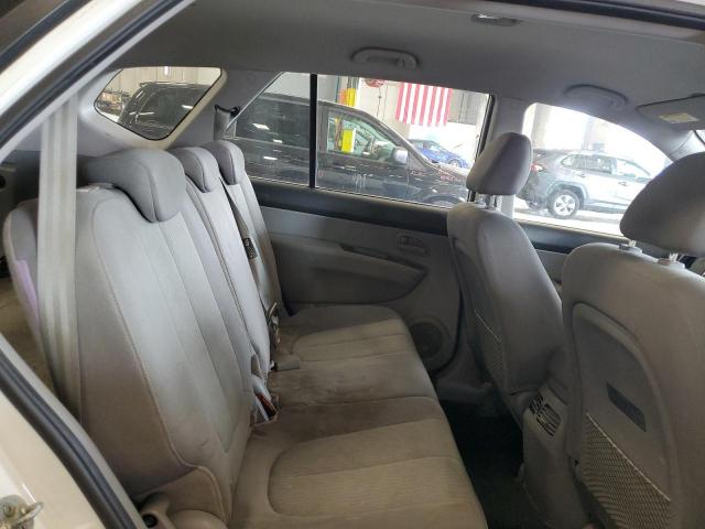 Kia Rondo Base Image 12