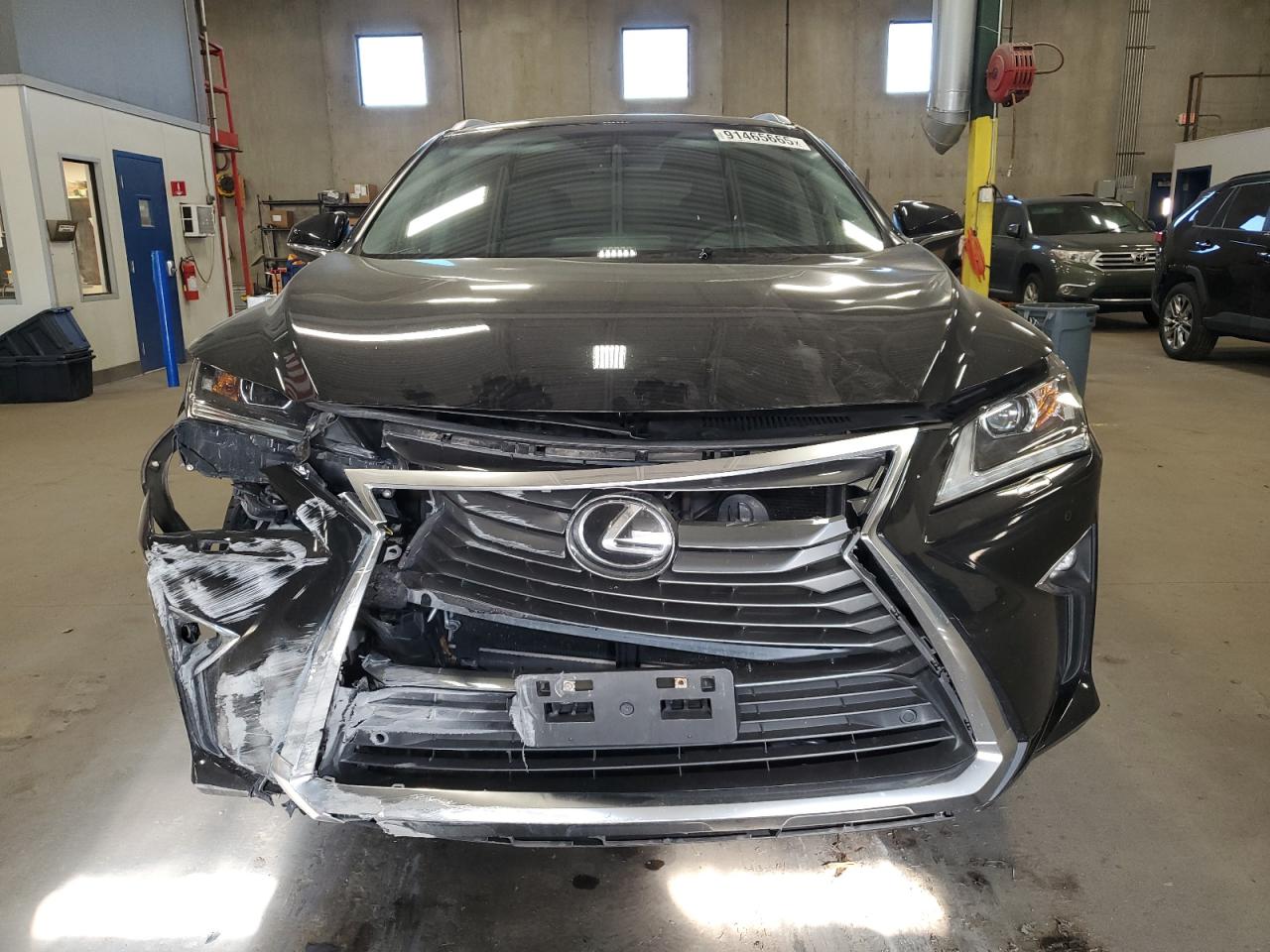 Lexus RX 350 Base Image 12