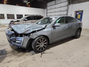  Salvage Volvo S60