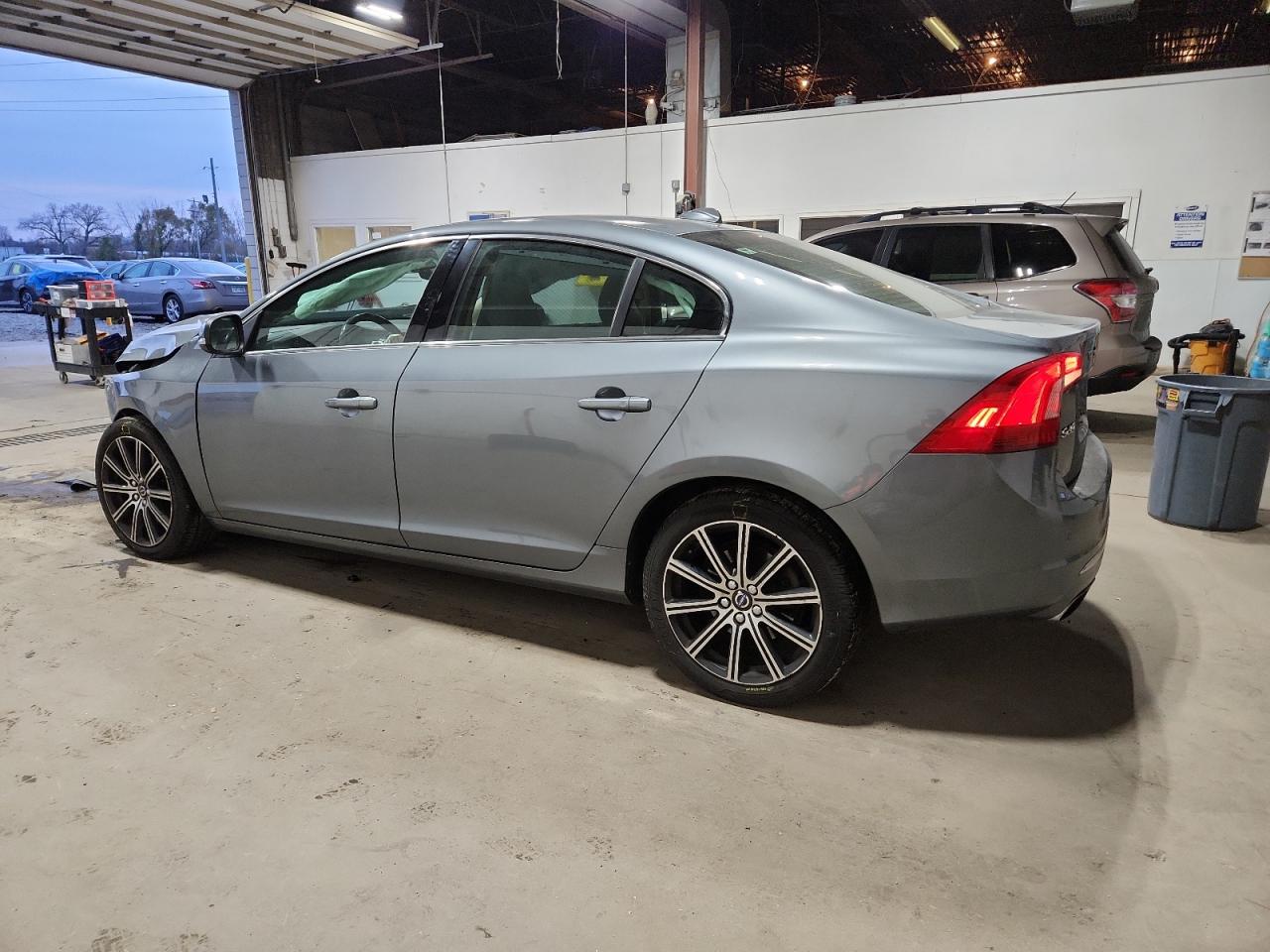 Volvo S60 Inscription Image 4