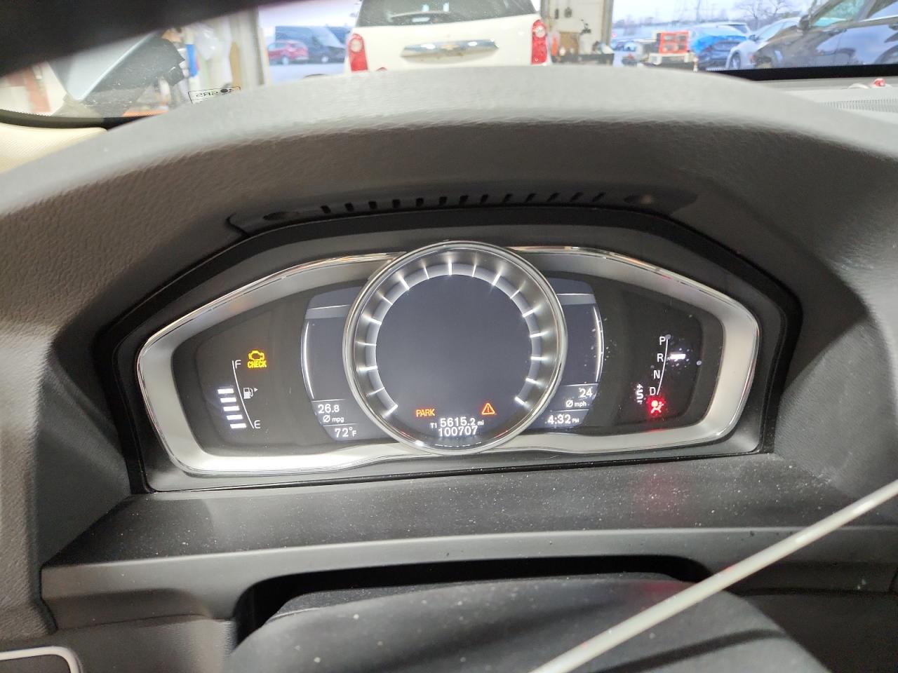 Volvo S60 Inscription Image 9