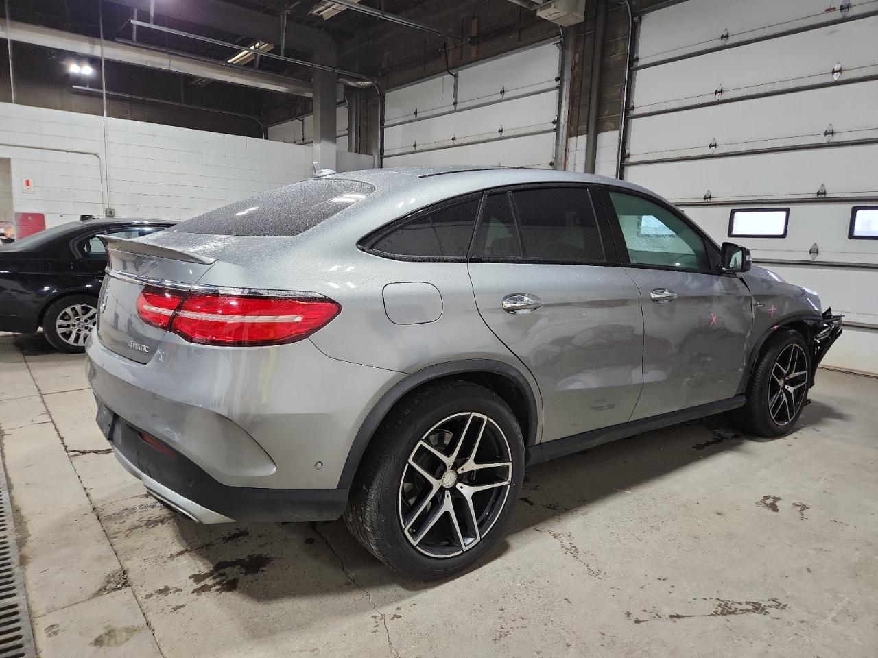 Mercedes-Benz GLE 450 4matic Image 3