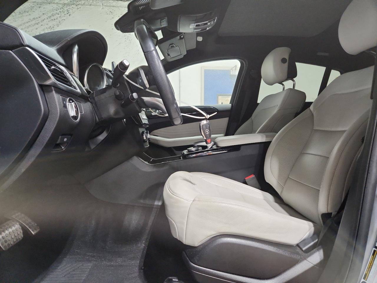 Mercedes-Benz GLE 450 4matic Image 11