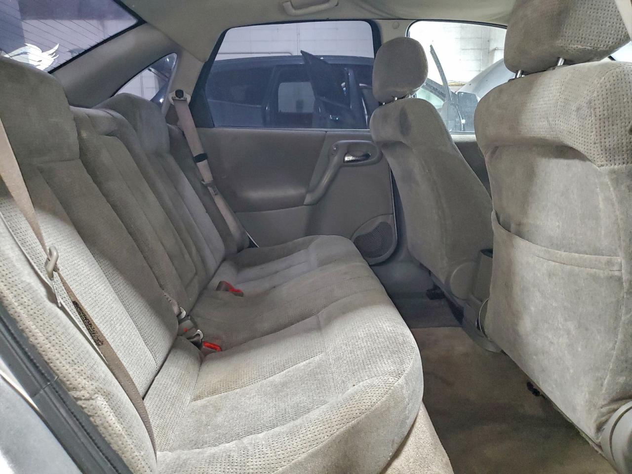 Saturn L200 Image 11