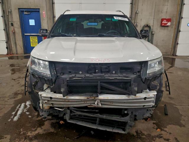 Ford Explorer Xlt Image 3