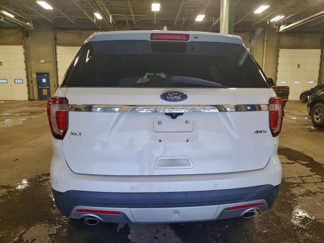 Ford Explorer Xlt Image 8