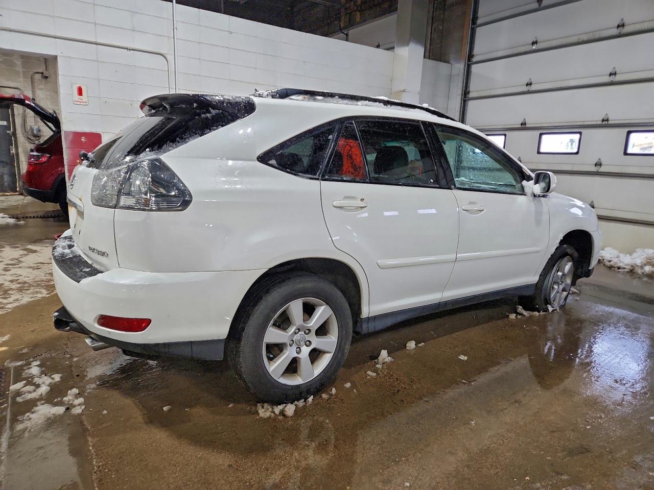 Lexus RX 330 Image 11