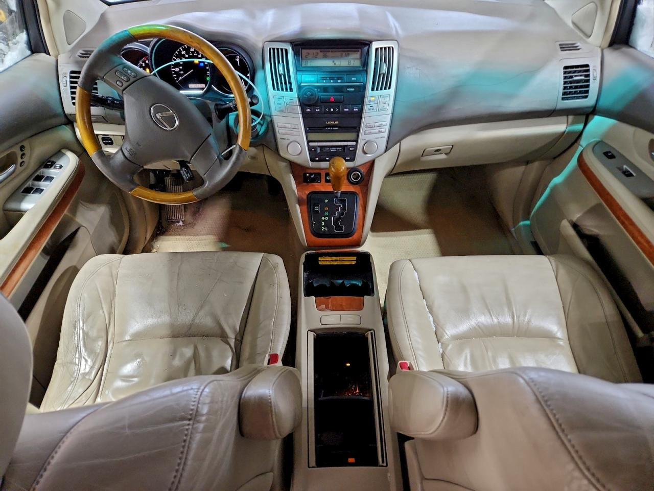 Lexus RX 330 Image 4