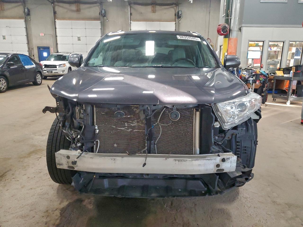 Toyota Highlander Limited Image 6