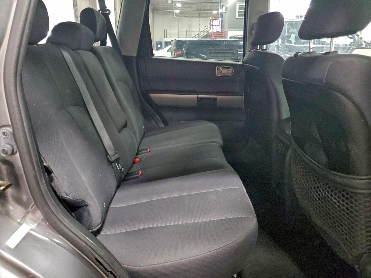 Mitsubishi Endeavor Ls Image 4