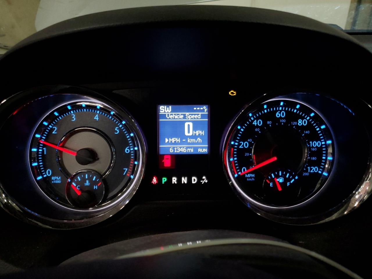 Chrysler Minivan Touring Image 9