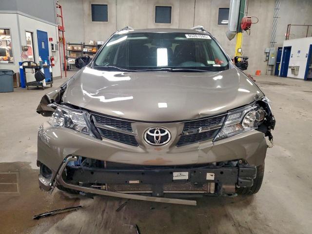 Toyota RAV4 Le Image 2