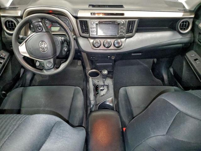 Toyota RAV4 Le Image 6