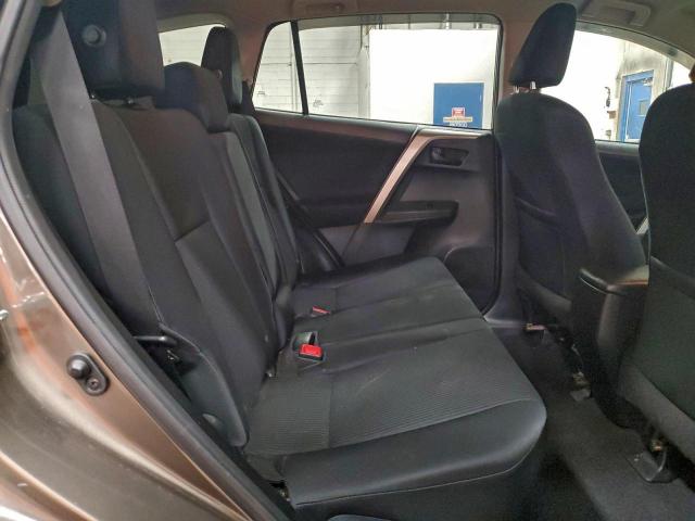 Toyota RAV4 Le Image 8