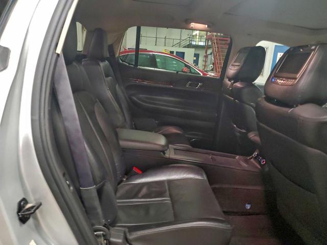 Lincoln MKT Image 12