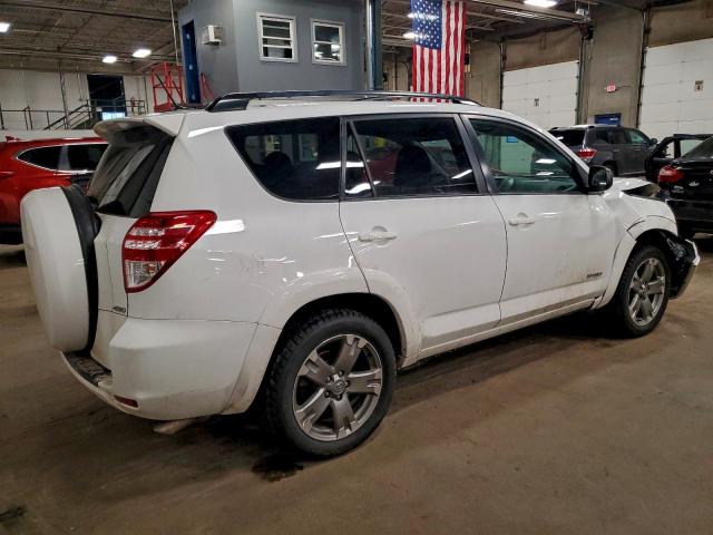 Toyota RAV4 Sport Image 2