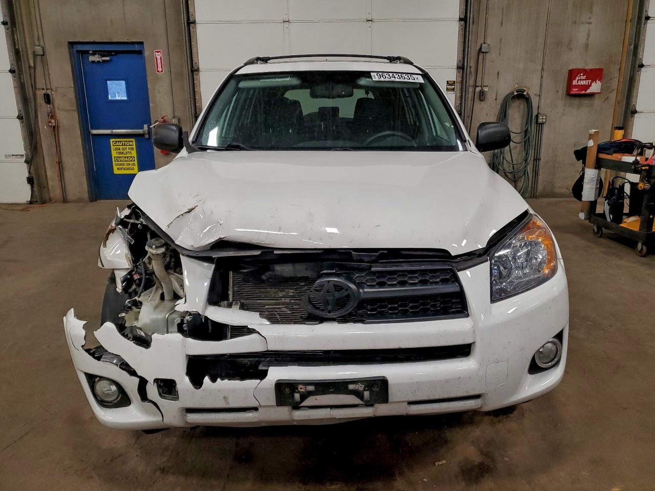 Toyota RAV4 Sport Image 12