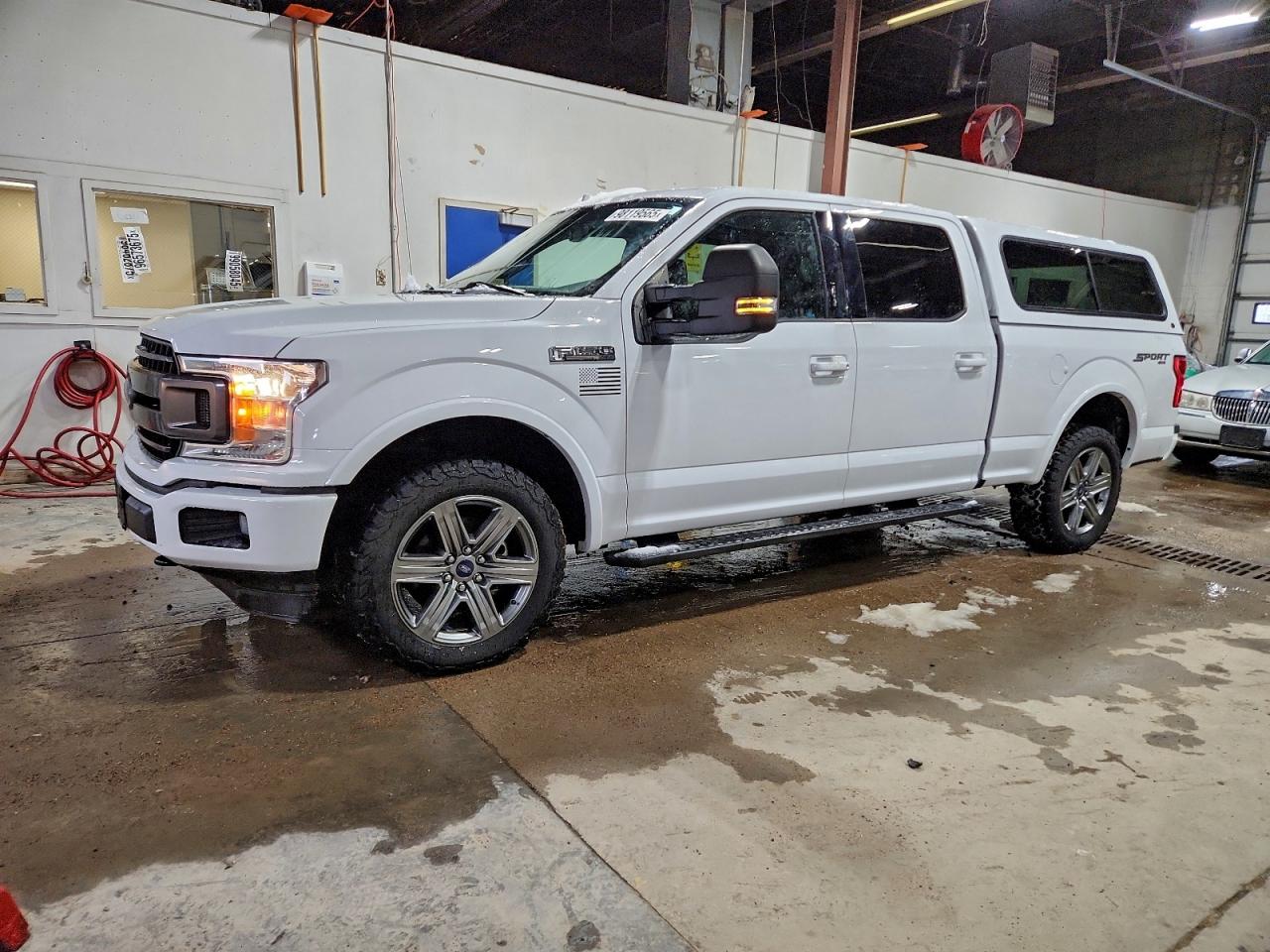 Ford F-150 Supercrew Image 1