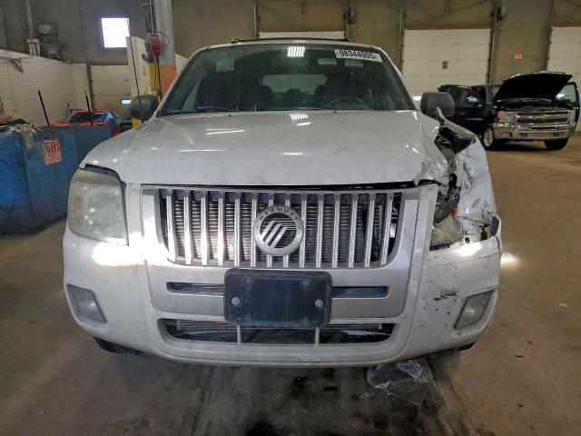 Mercury Mariner Image 4