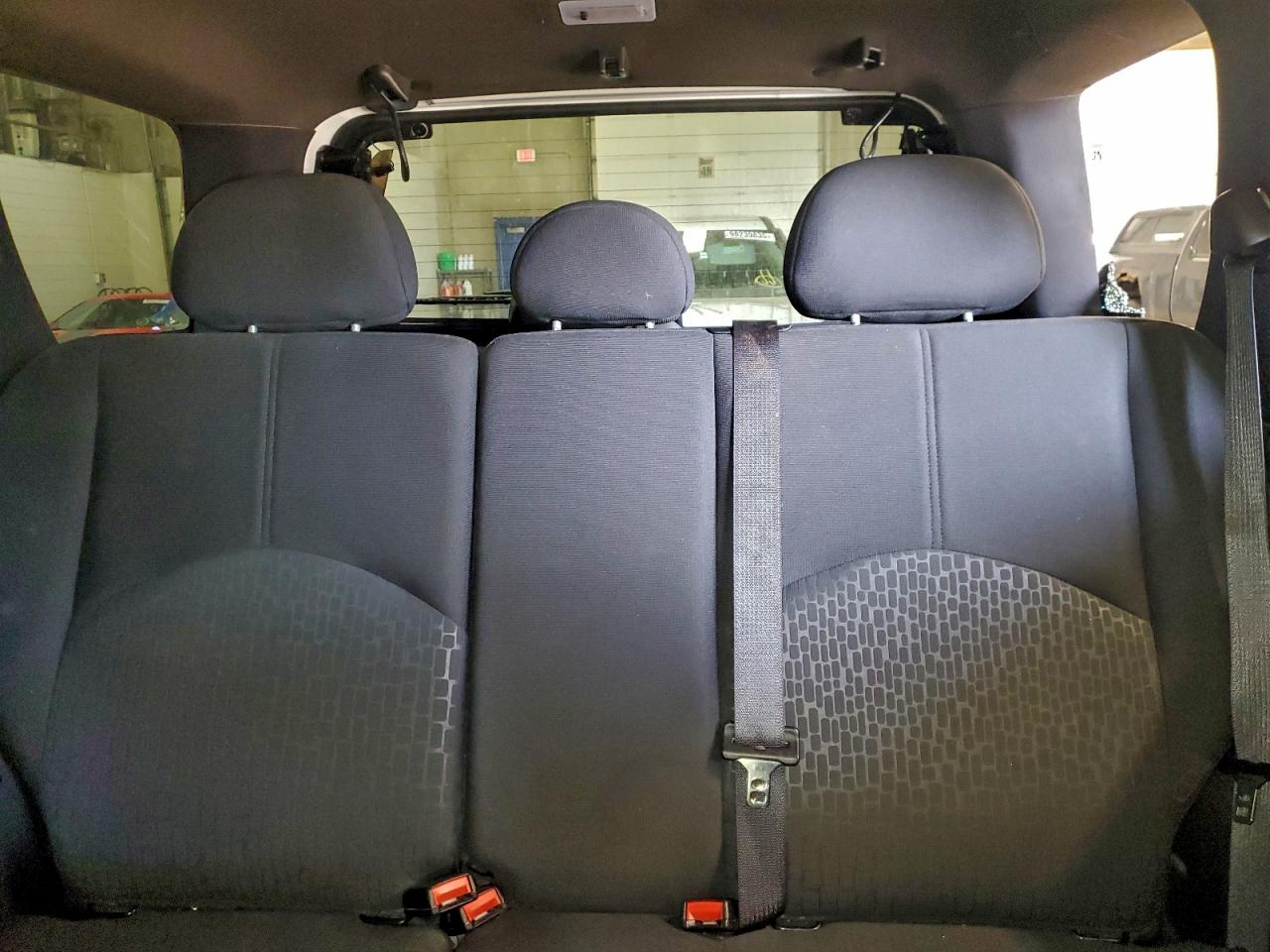 Mercury Mariner Image 9