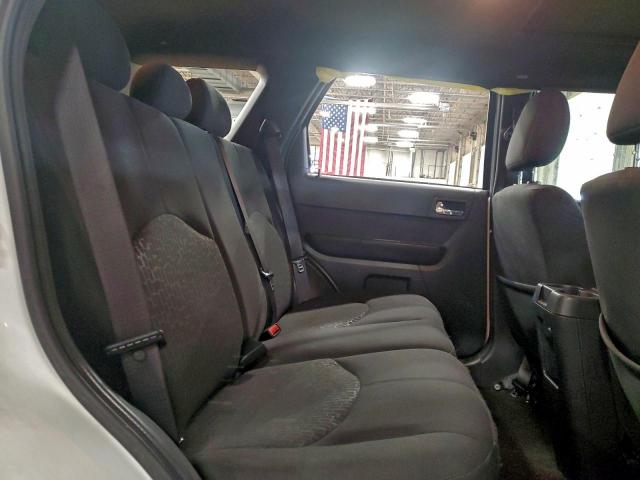 Mercury Mariner Image 8