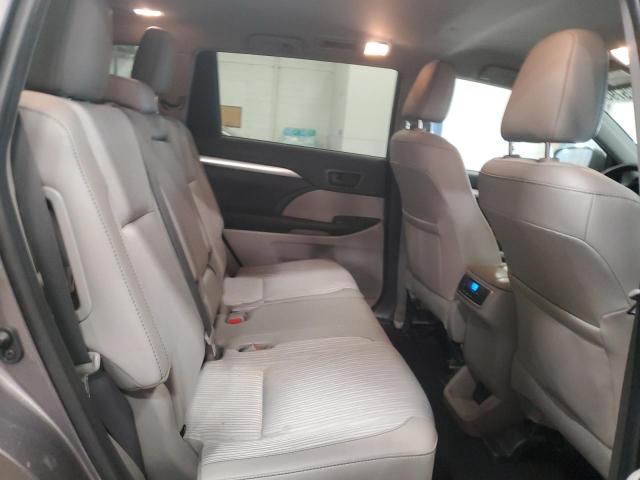 Toyota Highlander Le Image 6