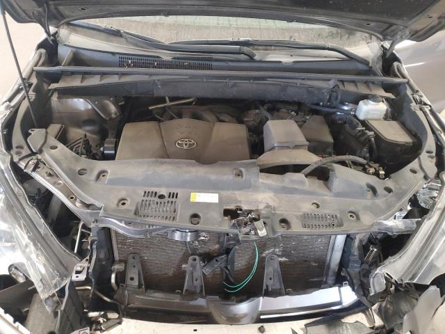 Toyota Highlander Le Image 11